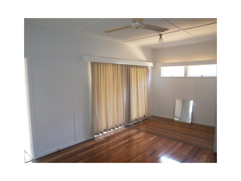 35 Nettleton Crescent, Moorooka QLD 4105