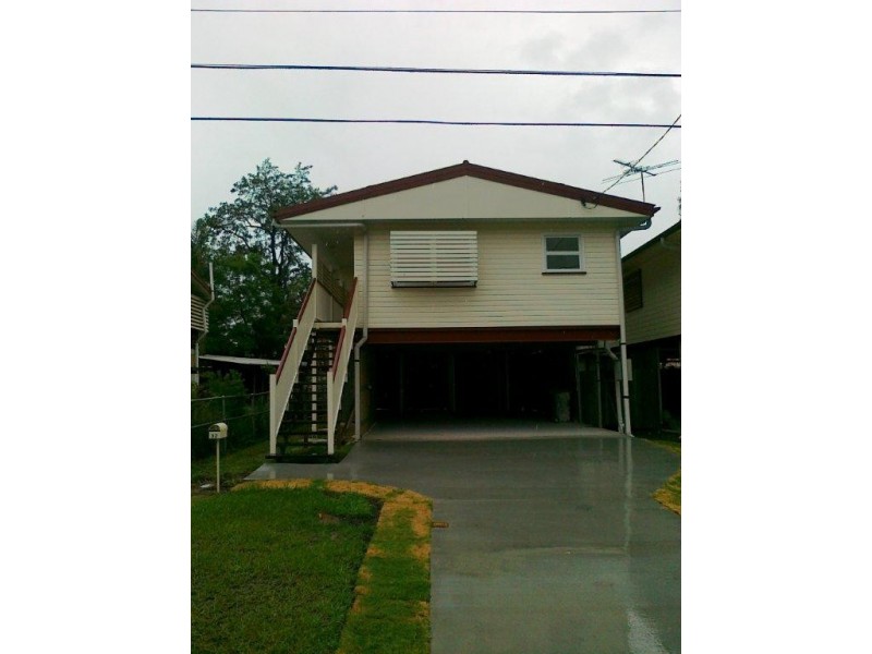 32 John Bright Street, Moorooka QLD 4105