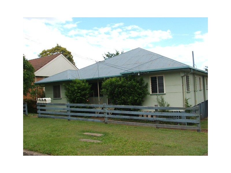 8 Morshead, Mayfield & Kipling, Moorooka QLD 4105