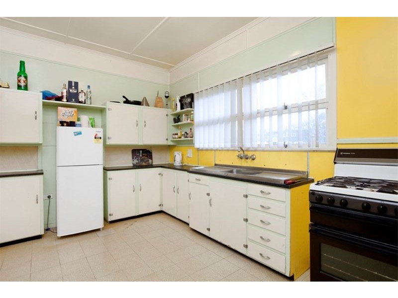 10 Esher Street, Tarragindi QLD 4121