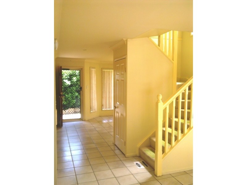 1/8  Koala Road, Moorooka QLD 4105