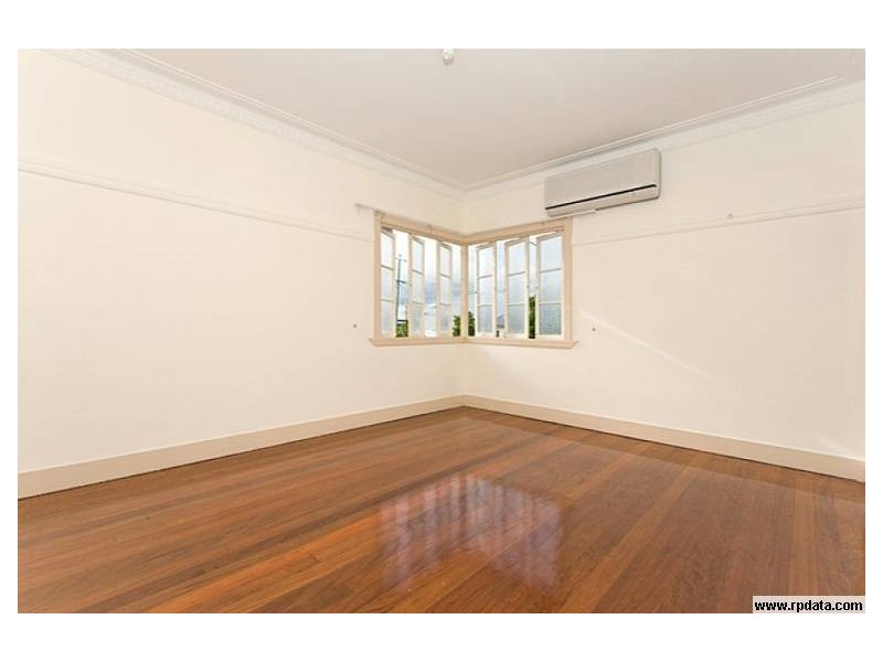 13 Chaucer Street, Moorooka QLD 4105