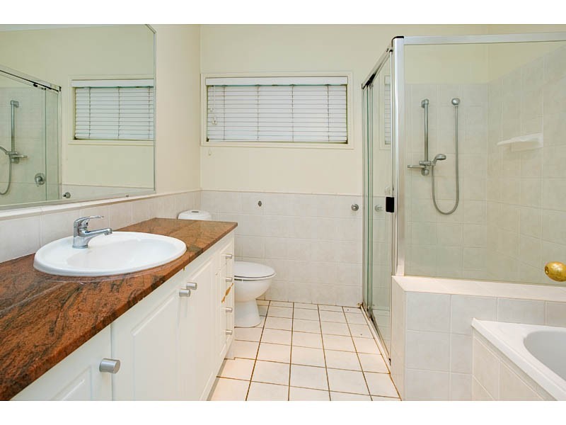 18 Kenway Street, Moorooka QLD 4105