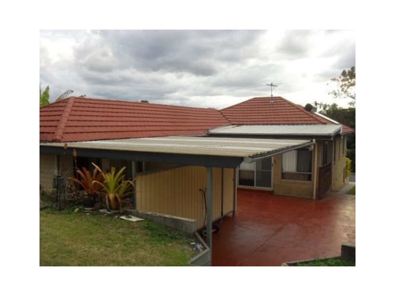 12 Hillview Tce, Moorooka QLD 4105