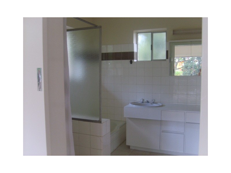 27 Wonderlost Outlook, Annerley QLD 4103