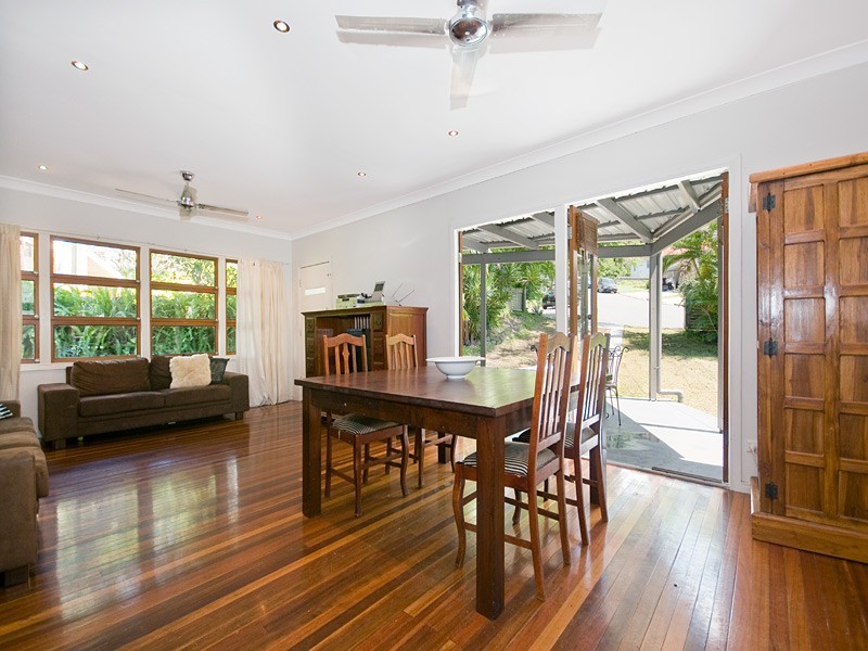 17 Playfair Street, Tarragindi QLD 4121