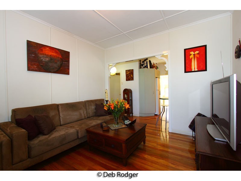 19 Muriel Ave, Moorooka QLD 4105
