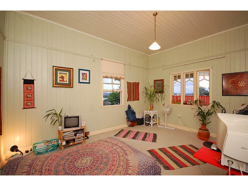 26  Rosecliffe Street, Highgate Hill QLD 4101