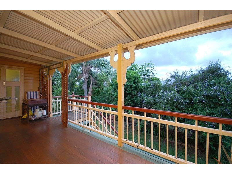 26  Rosecliffe Street, Highgate Hill QLD 4101