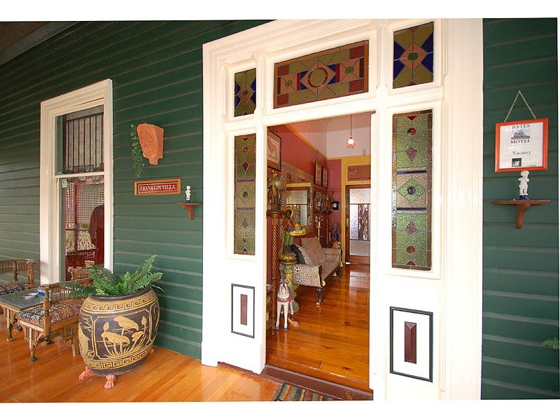 35 Brighton Road, Highgate Hill QLD 4101