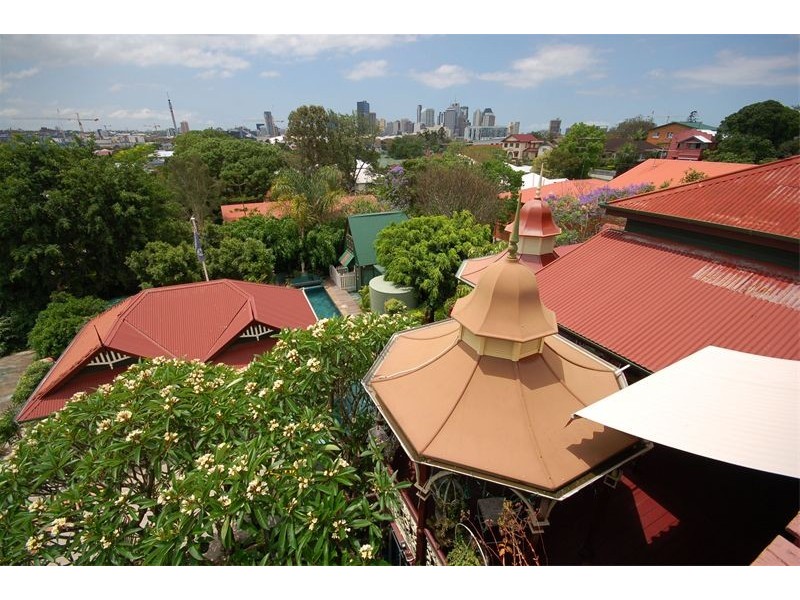 35 Brighton Road, Highgate Hill QLD 4101