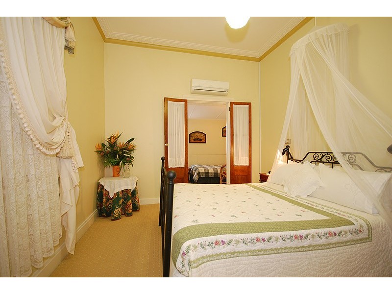 374   Annerley Road, Annerley QLD 4103