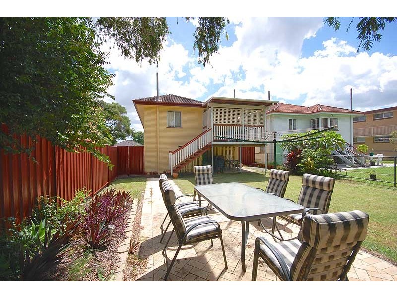 115   Chaucer Street, Moorooka QLD 4105