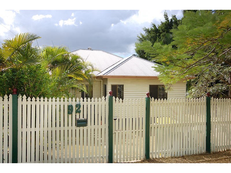 92 Sunshine Avenue, Tarragindi QLD 4121