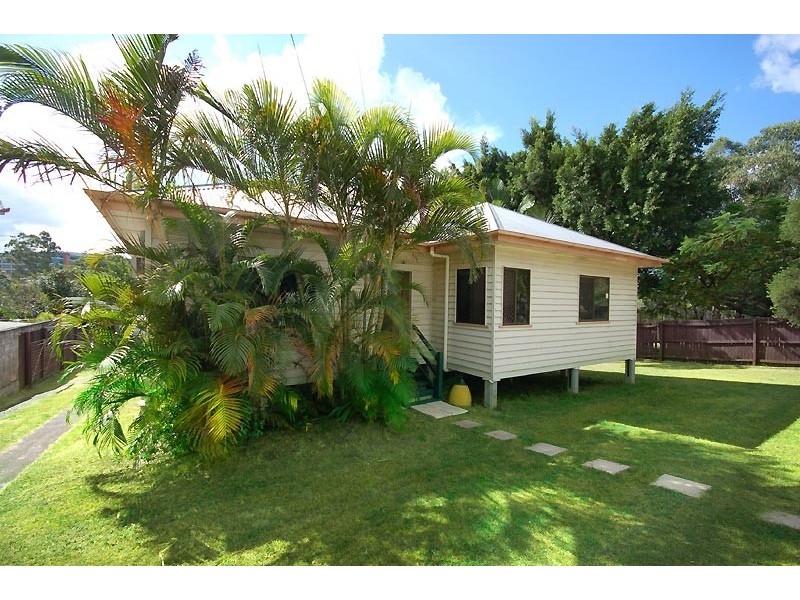 92 Sunshine Avenue, Tarragindi QLD 4121