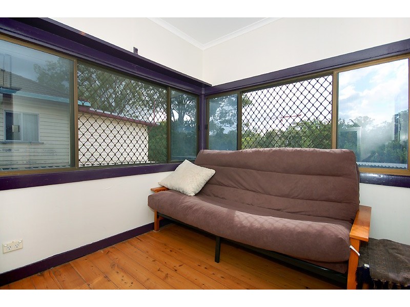 92 Sunshine Avenue, Tarragindi QLD 4121