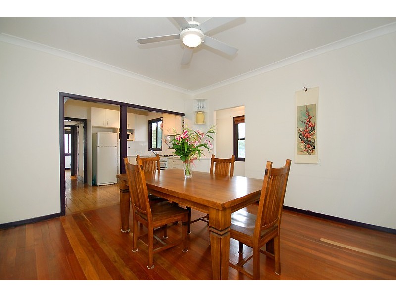 92 Sunshine Avenue, Tarragindi QLD 4121