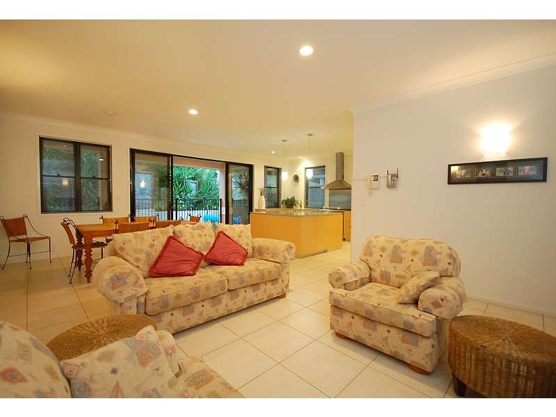 2/53 Paragon Street, Yeronga QLD 4104