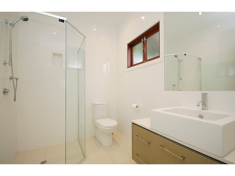 7B  Rosary Crescent, Highgate Hill QLD 4101