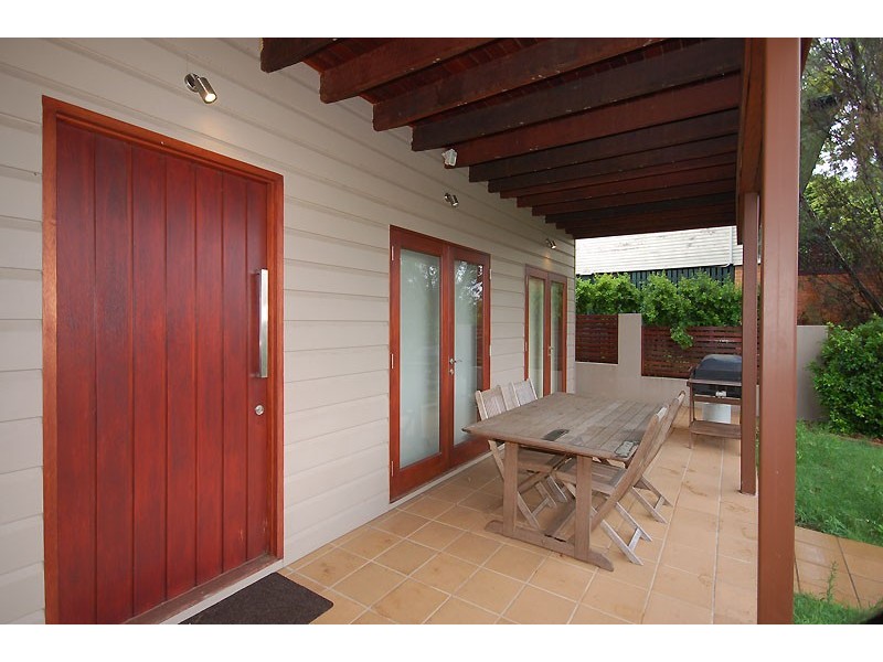 7B  Rosary Crescent, Highgate Hill QLD 4101