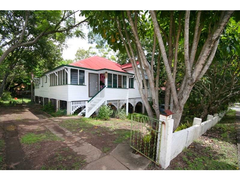 126  School Road, Yeronga QLD 4104