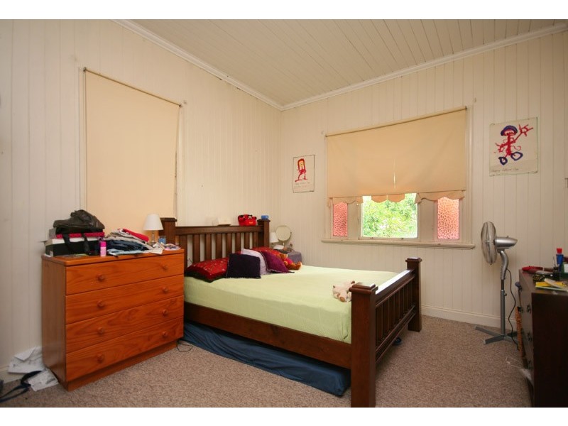 126  School Road, Yeronga QLD 4104