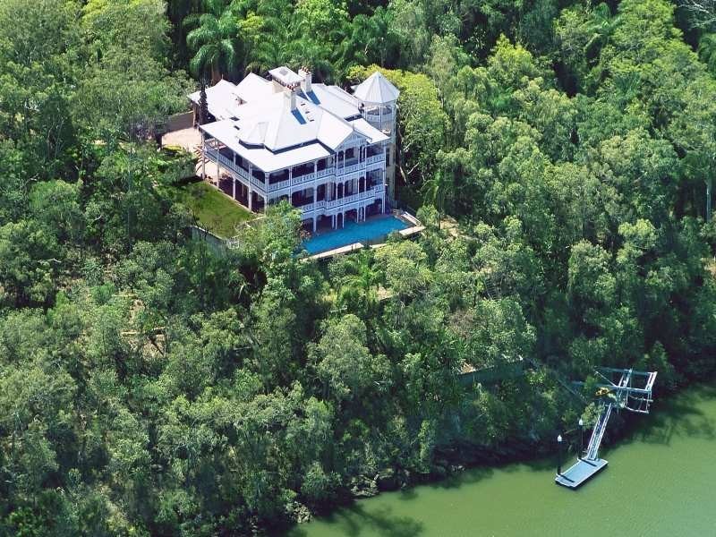 50   Dauphin  Terrace, Highgate Hill QLD 4101