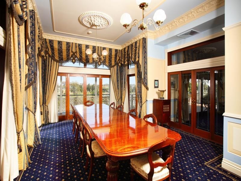 50   Dauphin  Terrace, Highgate Hill QLD 4101