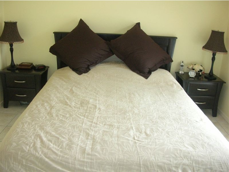 8   Whitlam Drive, Collingwood Park QLD 4301