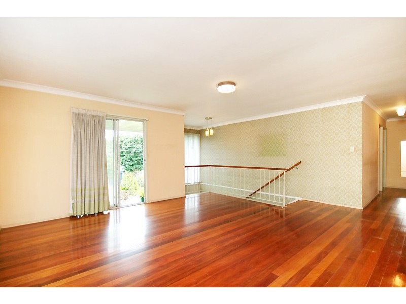 96   Barmore Street, Tarragindi QLD 4121