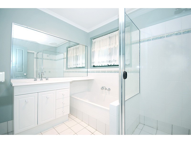 51   Bellenden Close, Munruben QLD 4125