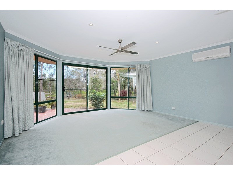 51   Bellenden Close, Munruben QLD 4125
