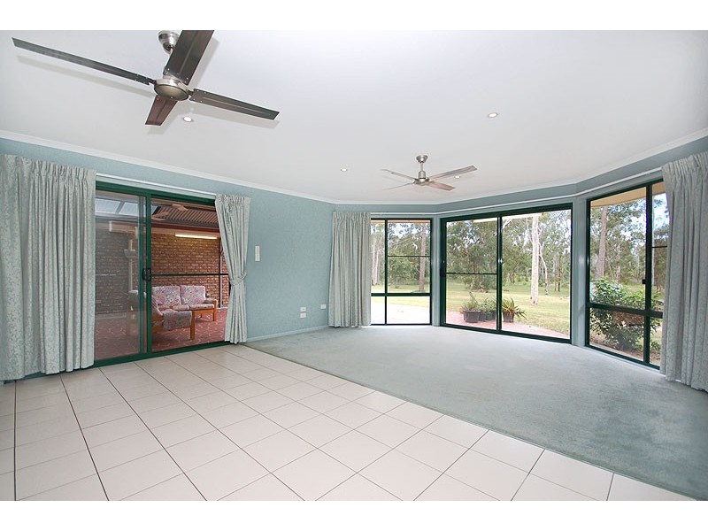 51   Bellenden Close, Munruben QLD 4125