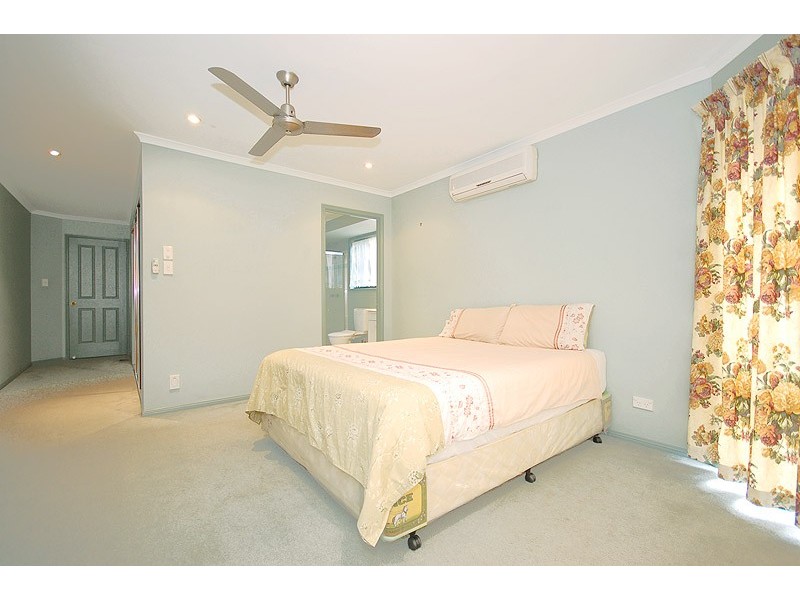 51   Bellenden Close, Munruben QLD 4125
