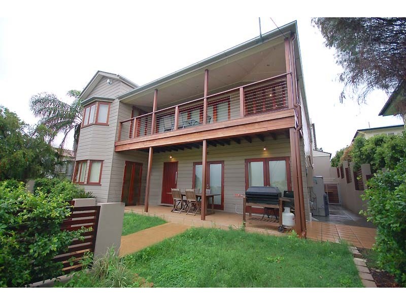 7B  Rosary Crescent, Highgate Hill QLD 4101