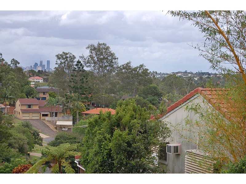 20 Passchendaele Street, Tarragindi QLD 4121