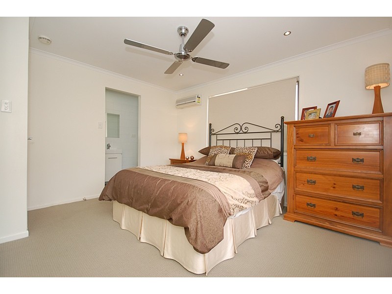 20 Passchendaele Street, Tarragindi QLD 4121