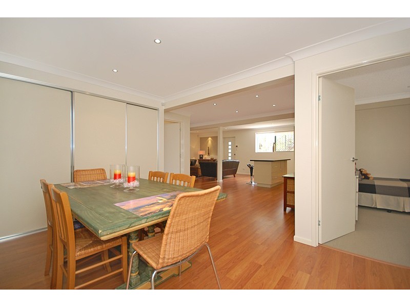 20 Passchendaele Street, Tarragindi QLD 4121