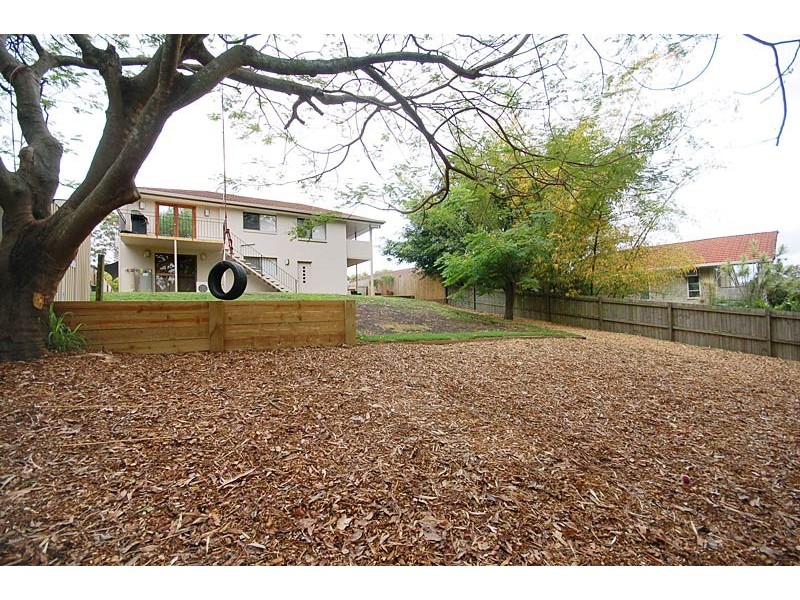 20 Passchendaele Street, Tarragindi QLD 4121