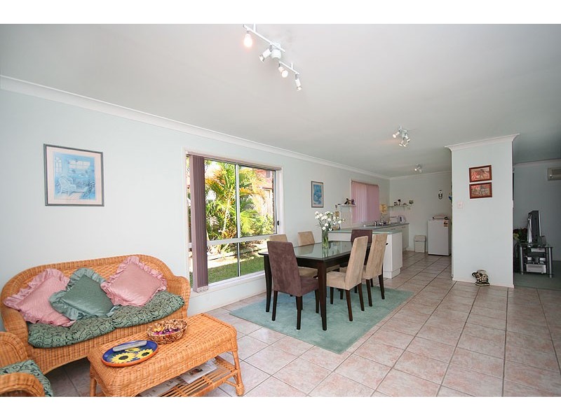 16  Walnut Court, Birkdale QLD 4159