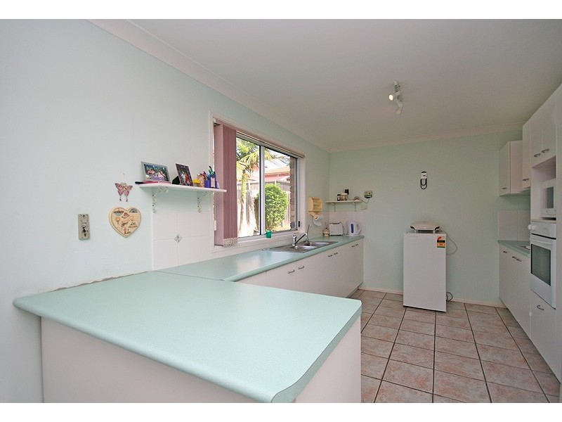 16  Walnut Court, Birkdale QLD 4159