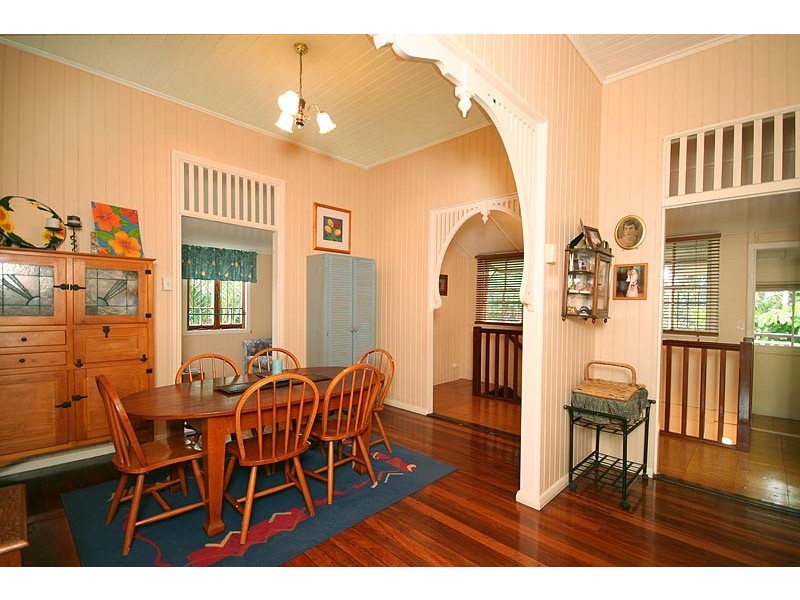 17 Torrens Street, Annerley QLD 4103