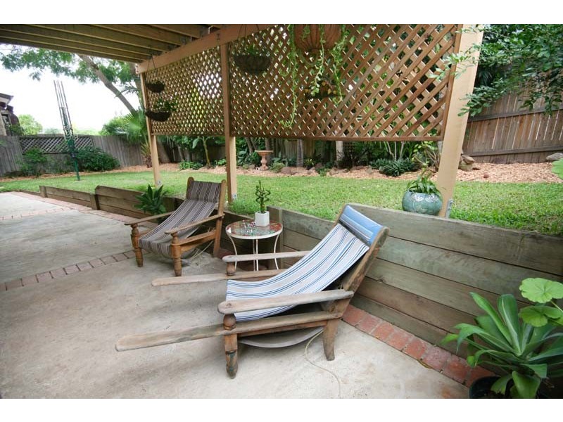 17 Torrens Street, Annerley QLD 4103