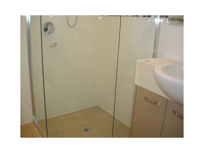 1/17  Real Street, Annerley QLD 4103