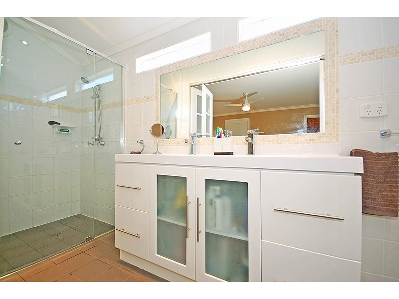 643 Musgrave Road, Robertson QLD 4109