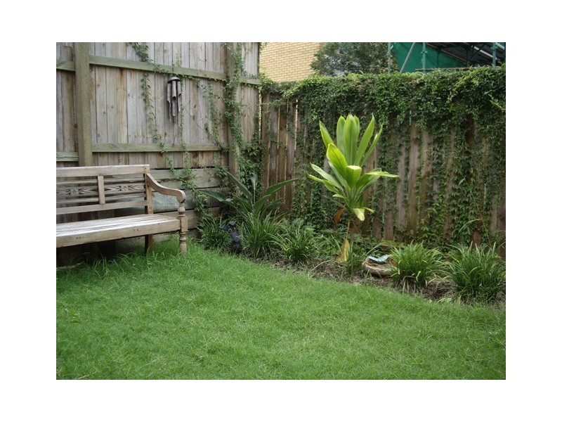 9/16  Agnes Street, Morningside QLD 4170