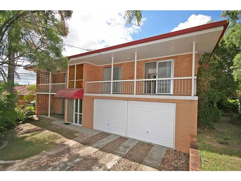 11  Andrea Street, Tarragindi QLD 4121