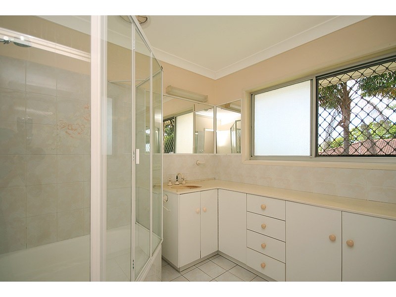 11  Andrea Street, Tarragindi QLD 4121