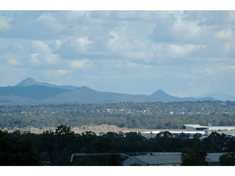 100   Fegen Drive, Moorooka QLD 4105