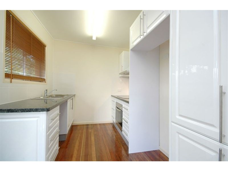 100   Fegen Drive, Moorooka QLD 4105